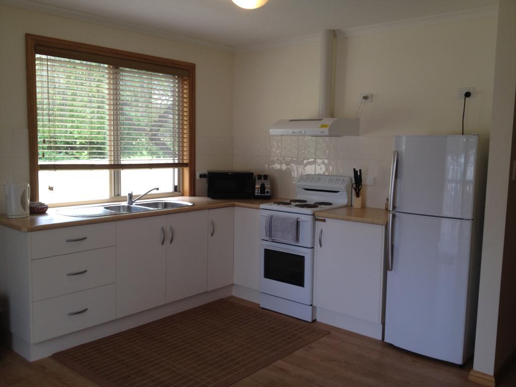 Millicent Lakeside Caravan Park Hotel Exterior foto